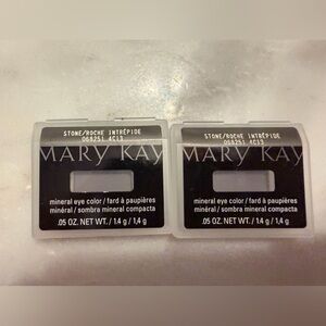 (Discontinued) Mary Kay Stone/Roche Intrepide Eye Shadow